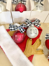Load image into Gallery viewer, Farmhouse Style Christmas Ornaments